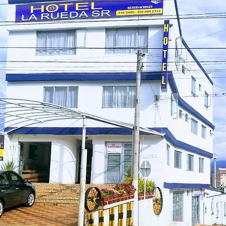 Hotel La Rueda Sr Barbosa  Eksteriør billede