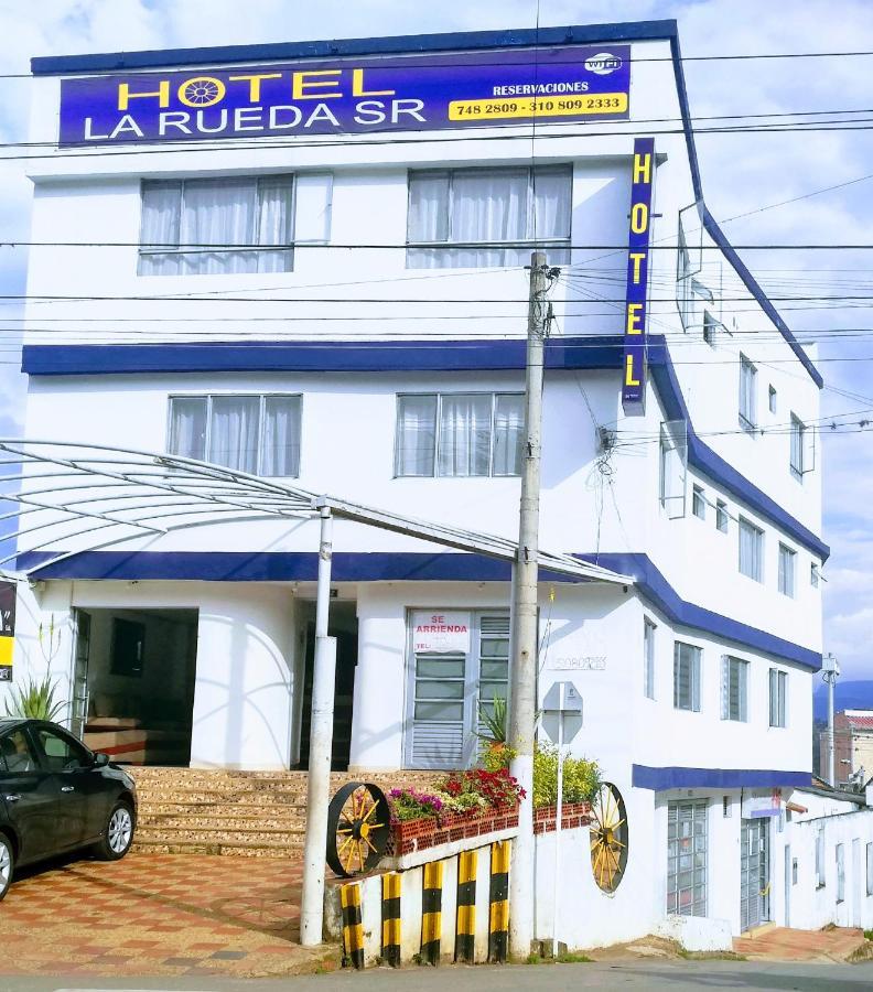 Hotel La Rueda Sr Barbosa  Eksteriør billede