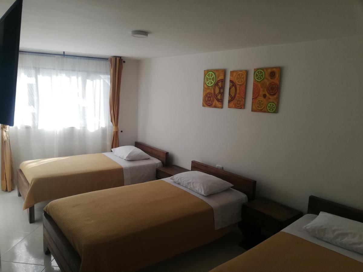 Hotel La Rueda Sr Barbosa  Eksteriør billede