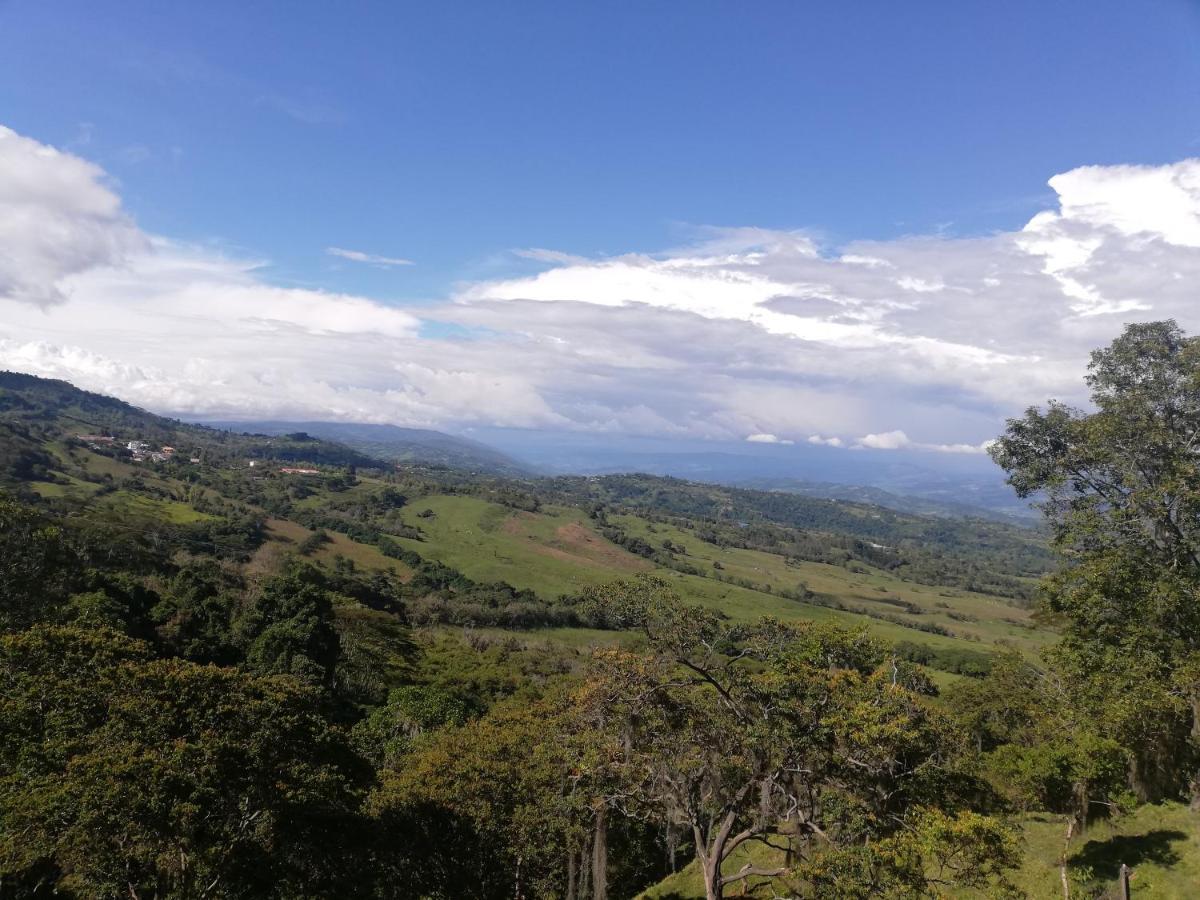 Hotel La Rueda Sr Barbosa  Eksteriør billede